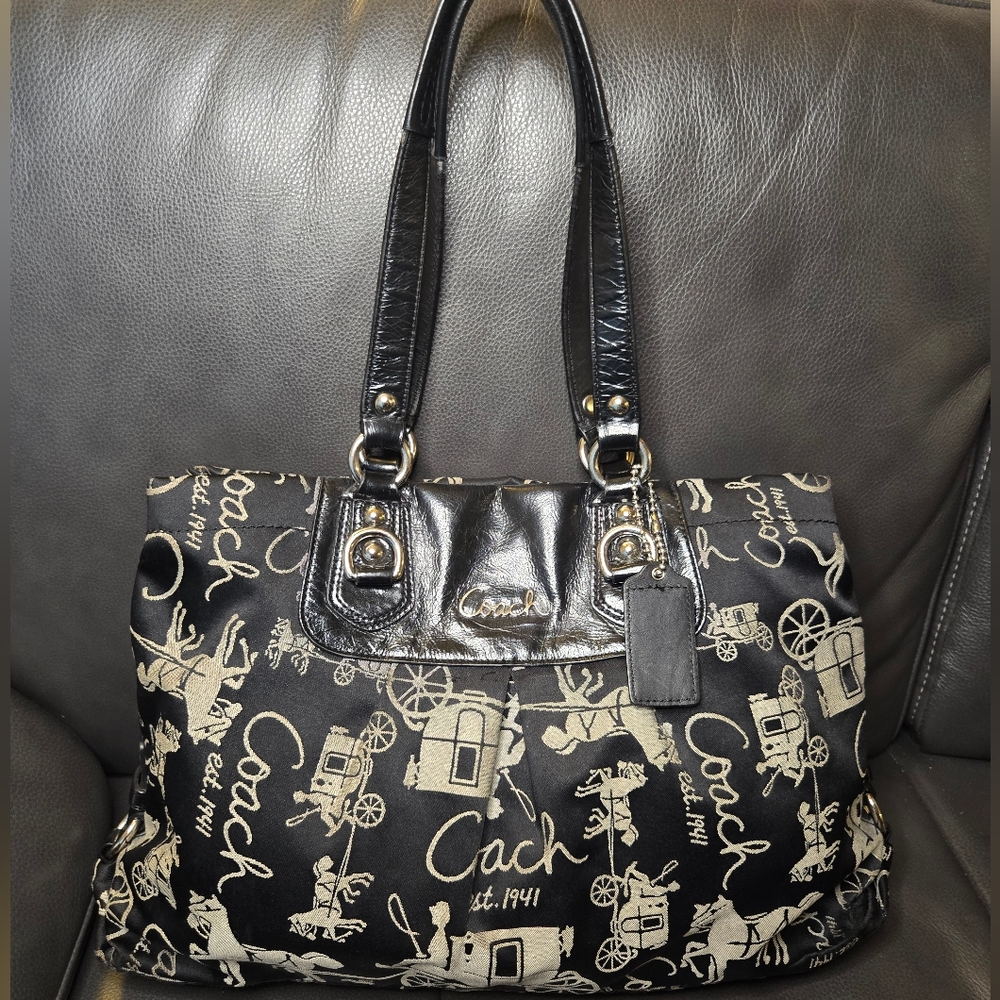 Coach Shoulder Bag